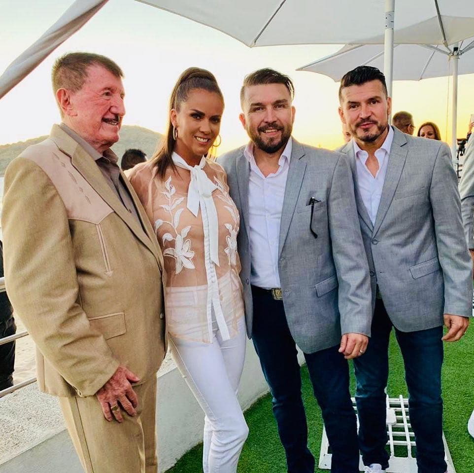 Márquez llegó a Mazatlán como invitada de la llamada "Madre de Todas las Bandas" en su concierto en el Estadio Teodoro Mariscal.