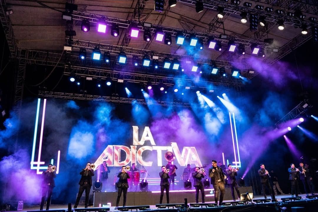 La Adictiva, que en sus inicios se hacía llamar, La Adictiva Banda San José De Mesillas, está cumpliendo en este 2020 sus tres décadas de carrera.