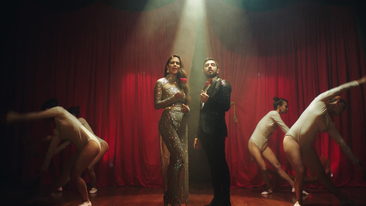 El sinaloense de 28 años fue nominado a los Premios Grammy 2019. Además, dos de sus sencillos, “Cuando Fuimos Nada” y “Me Hubieras Dicho”, fueron acreedores a certificaciones de Oro, Platino y Triple Platino, por las ventas digitales en Estados Unidos.