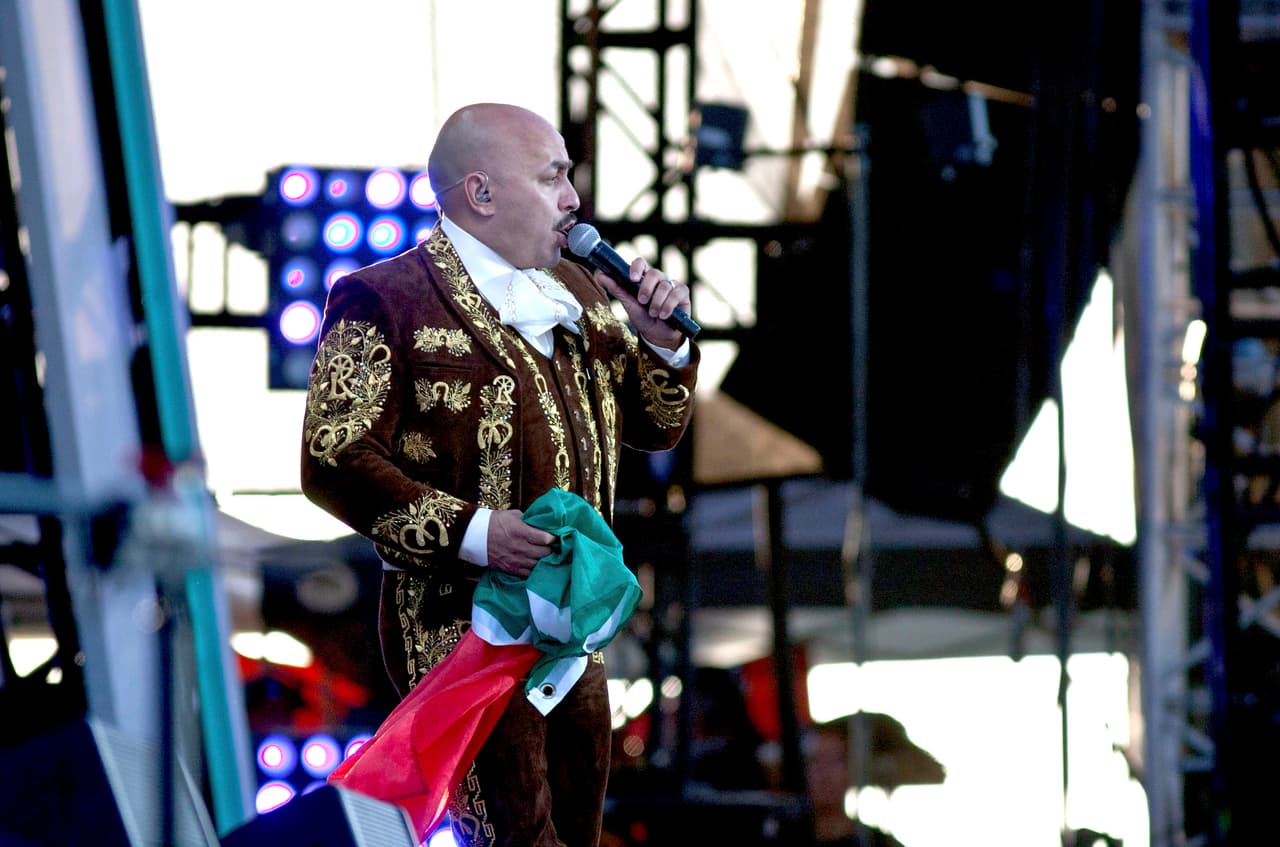 La cuarta pista la dio Ricardo Montaner, cuando declaró para Telemundo que ambos sí tienen una relación y que habrá una boda