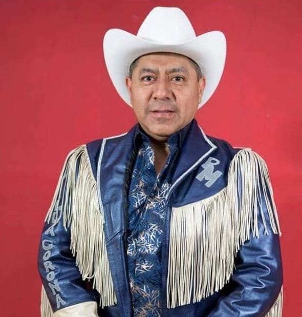 Mario Pacheco. A los 48 años, el percusionista de Banda Maguey también murió por problemas derivados del Covid-19. La formación dio a conocer la noticia a través de su cuenta oficial de Facebook, donde se despidieron de su compañero.