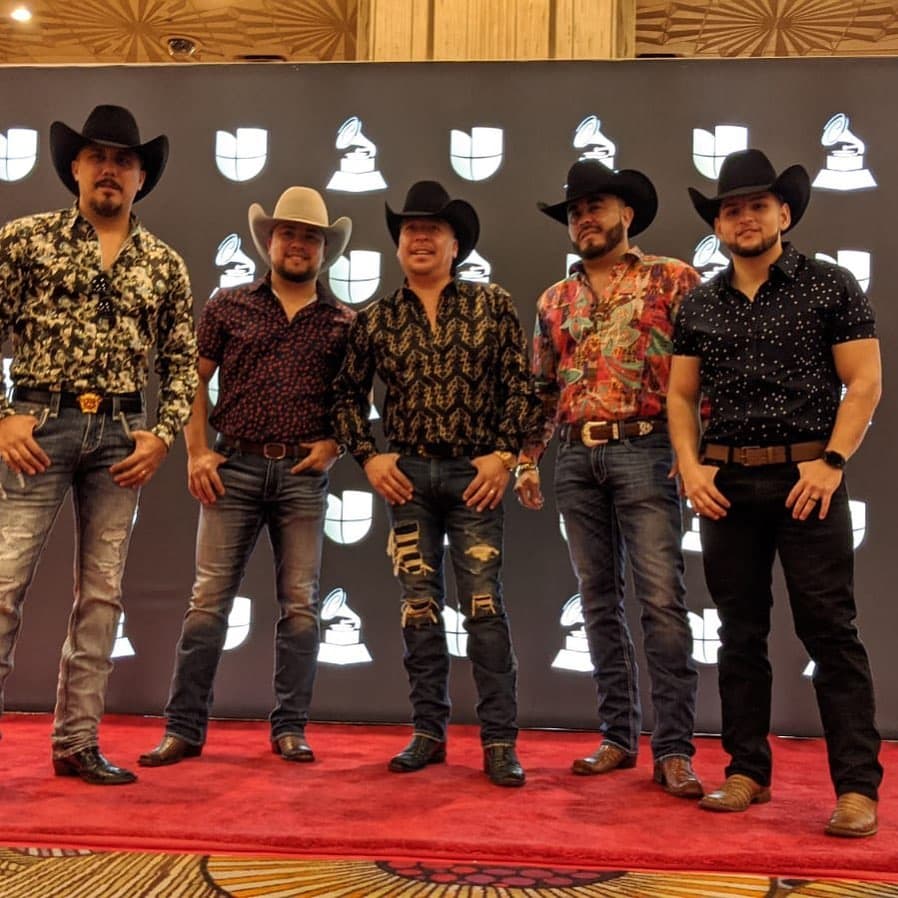 La Maquinaria Norteña quiere su gramófono por el trabajo hecho en su disco "Amo".
