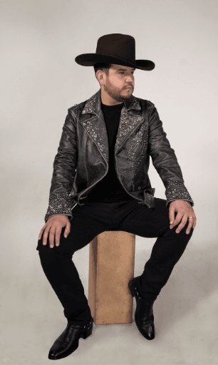 Primera imagen oficial de Edén Muñoz como solista.