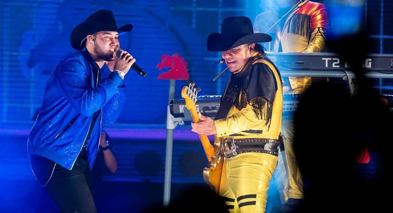 Tony Elizondo, de Calibre 50, se echó un palomazo con Bronco en Costa Rica