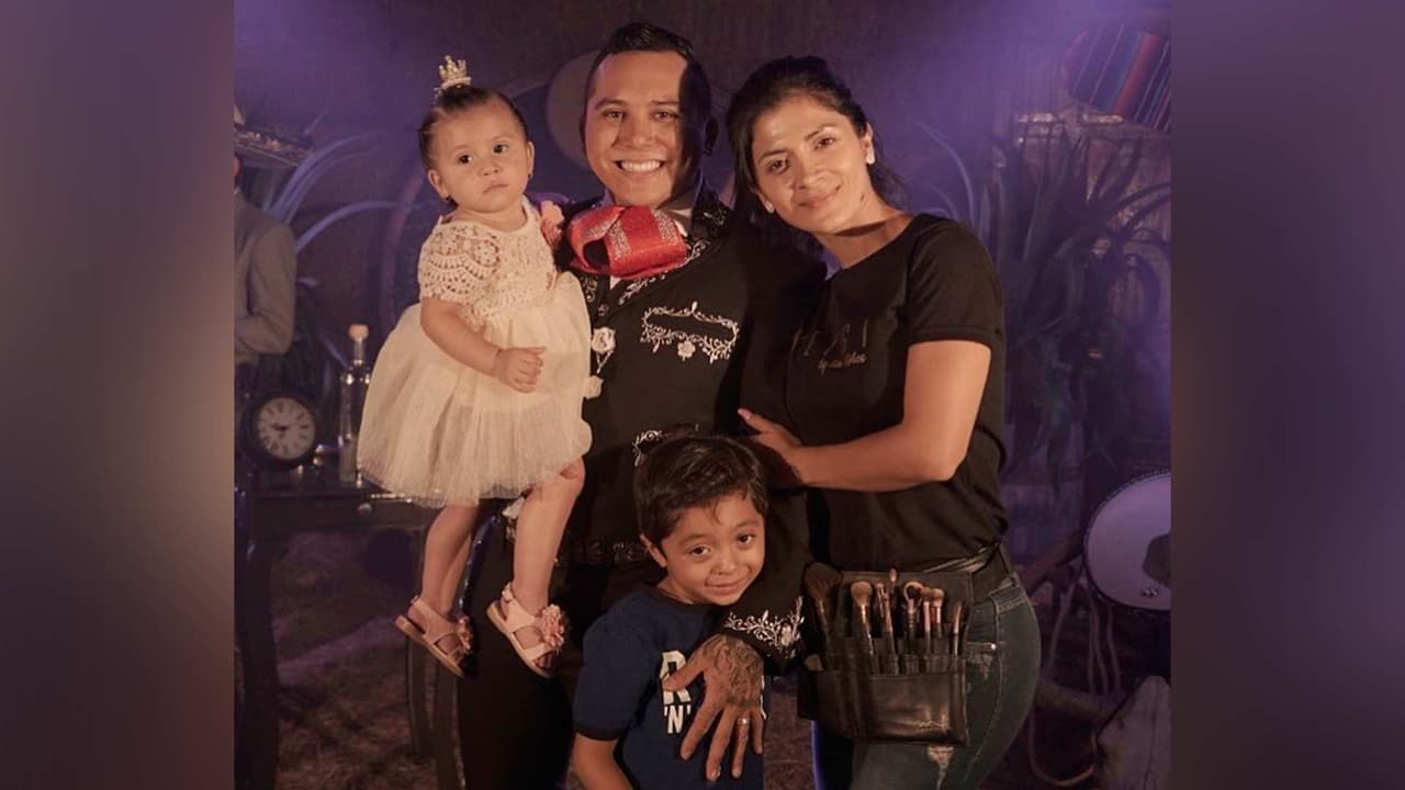 Kimberly Flores es la nueva maquillista de La Trakalosa de Monterrey