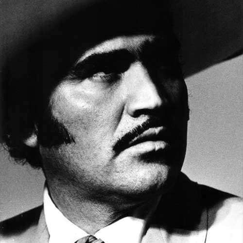 Con el paso del tiempo, Fernández se fue convirtiendo en una leyenda y parte fundamental de la música mexicana.