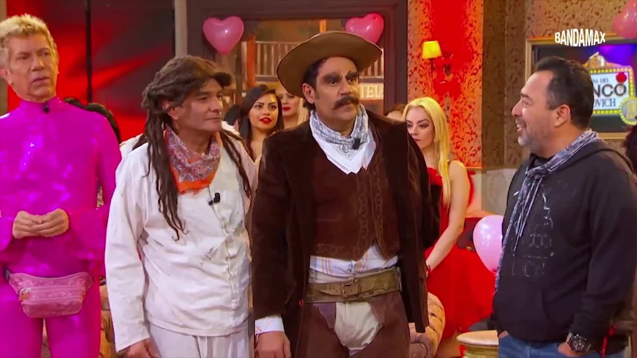 El Tunco presume a los integrantes de su banda musical