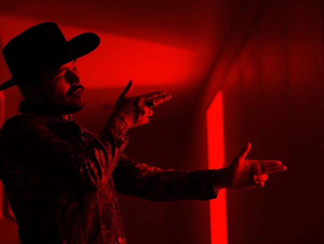 Christian Nodal sorprendió al dividir en dos partes su disco "AYAYAY!".