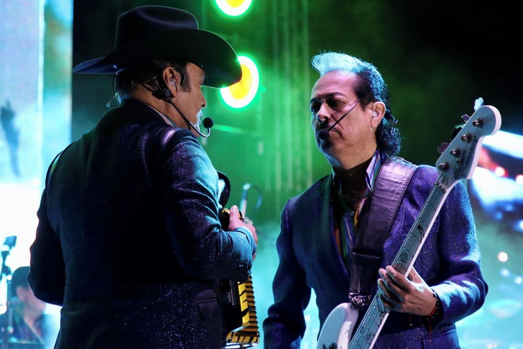 Los Tigres del Norte son una de las agrupaciones más importantes y queridas dentro del regional mexicano.