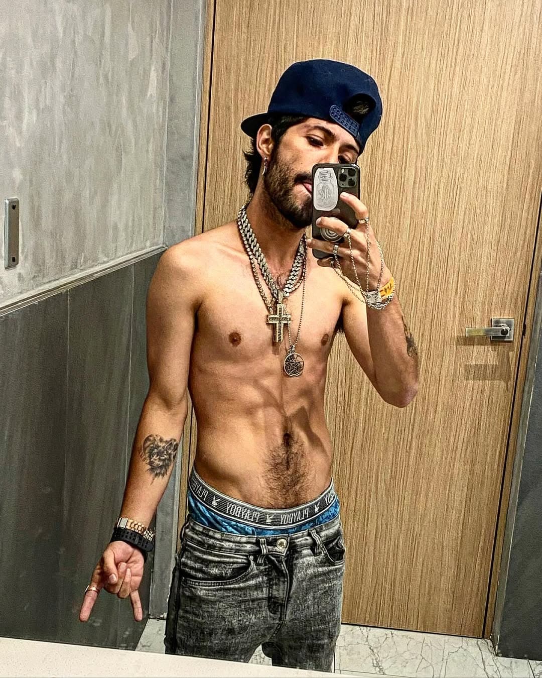 'Hijo' de Adela Noriega y Fernando Colunga en Amor Real ahora es reggaetonero ¡no lo reconocerás!