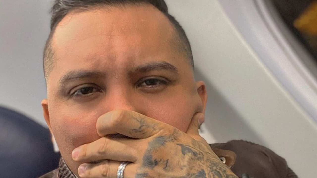 Edwin Luna sufre y casi pierde su vuelo para su presentación en Guatemala