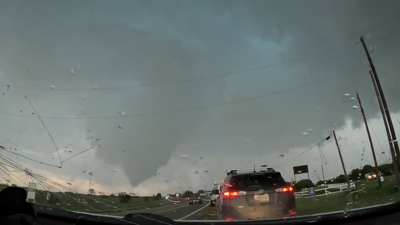 Captan tornado en un poblado del centro de Texas