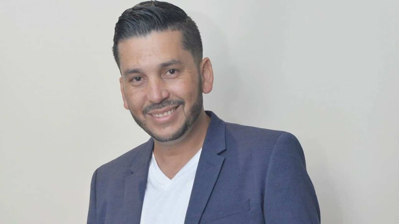 'Es tiempo de ayudar': Luis Ángel 'El Flaco' entrega 200 tortas a personas necesitadas