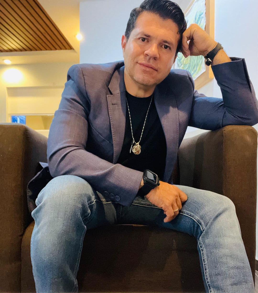 "No Que No Te Dolía", de Espinoza Paz, es otro de los temas que lanzará próximamente el cantante.