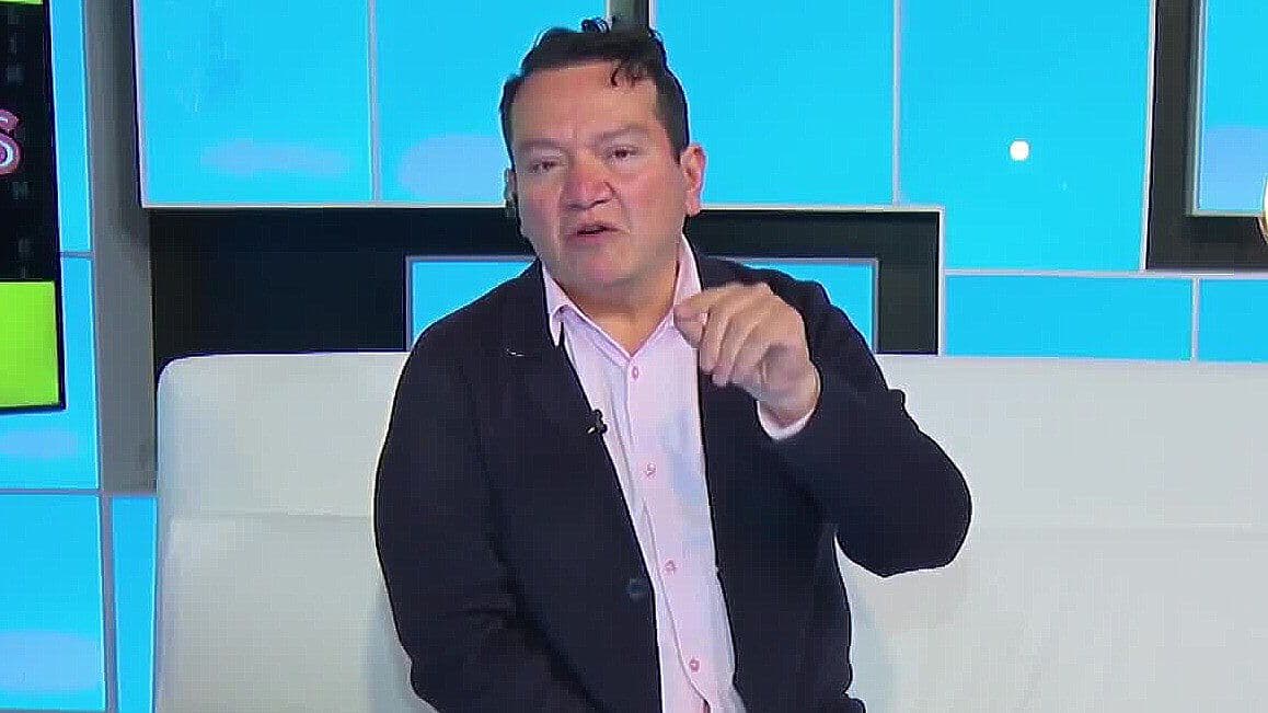 Gil Barrera pone a prueba sus conocimientos en el género regional mexicano