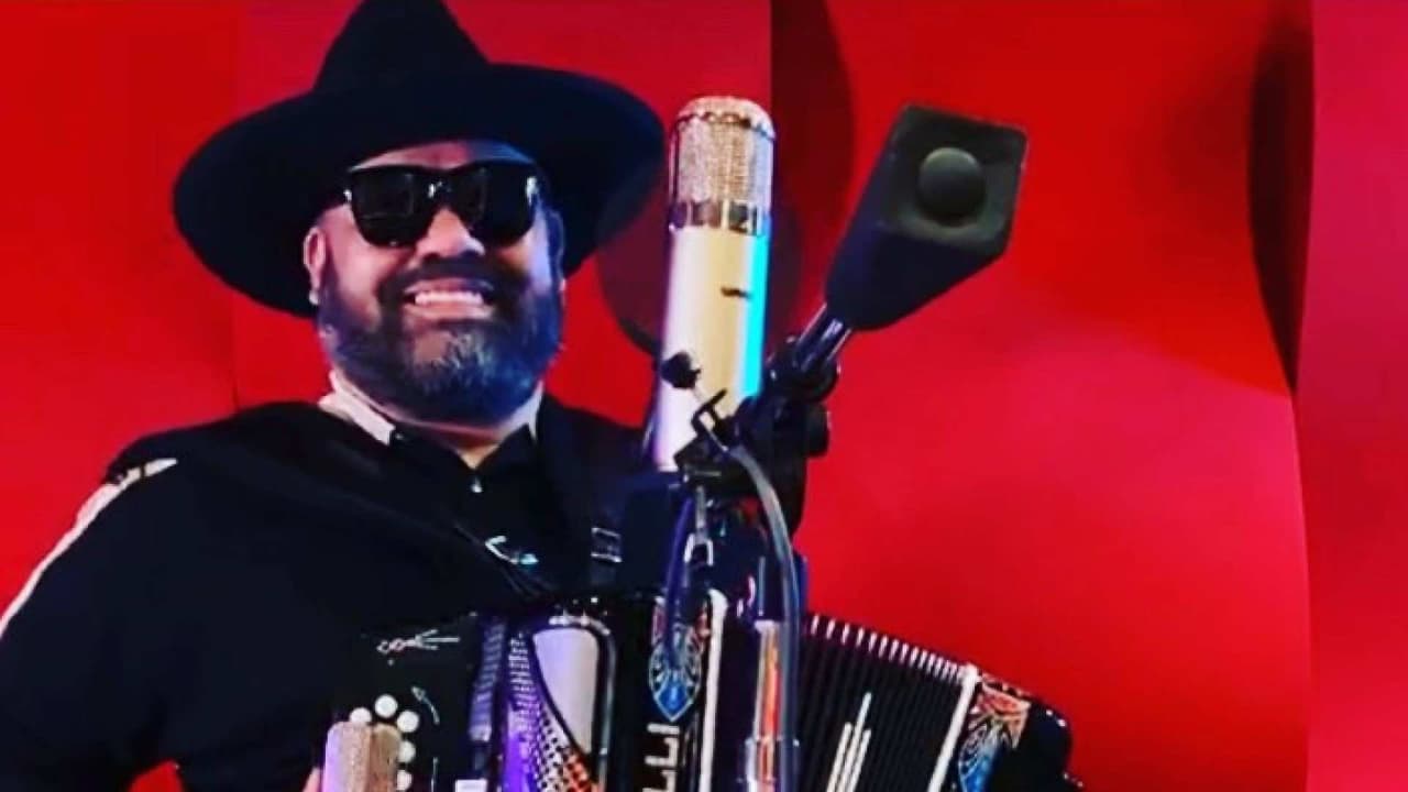Ricky Muñoz, de Intocable, quedó encantado con 'El Envidioso' de Los Dos Carnales