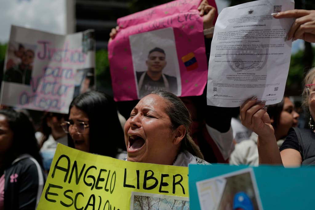 Claves del fallo que prohíbe a Trump usar la Ley de Enemigos Extranjeros para expulsar inmigrantes