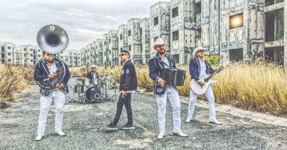 "¿Quién Te Crees?" es un todo éxito para Calibre 50 y MC Davo.