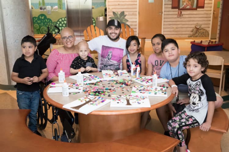 Gerardo Ortiz cumplió el sueño de una fan