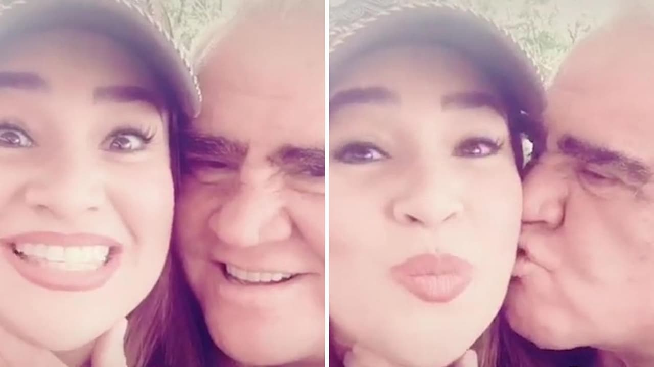 Como cuando te encuentras a Vicente Fernández y le manda un mensaje a tu papá: ‘Suegro, un saludo’