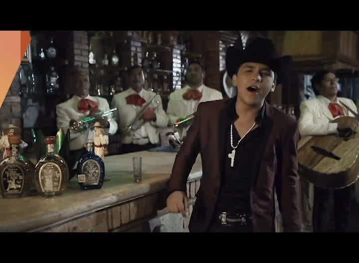 Los mejores duetos de Christian Nodal