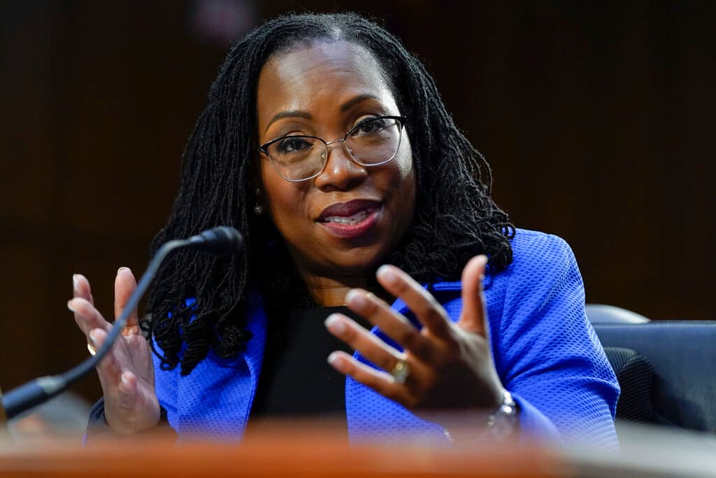 "Diseñados para intimidarnos": la dura advertencia de la jueza Ketanji Brown Jackson sobre los ataques de Trump al Poder Judicial