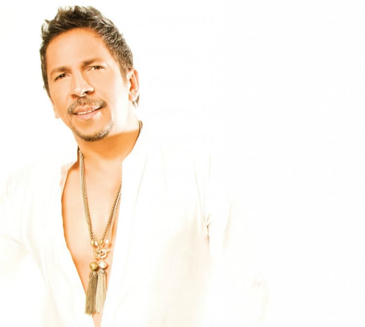Alberto Barros rinde tributo a la salsa colombiana