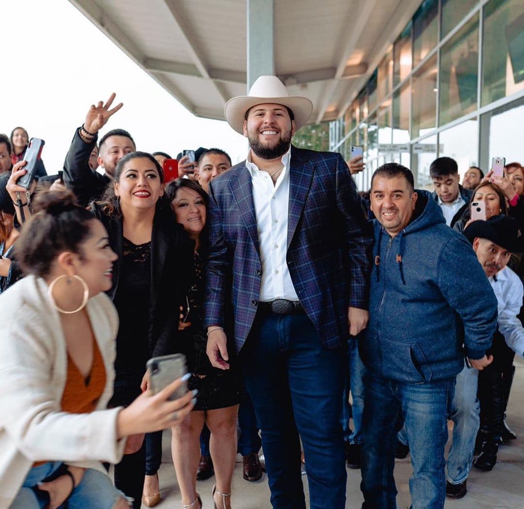Actualmente, El Fantasma alista la gira "Cabrones y Vagos" junto a Los Dos Carnales. Lo más reciente que ha lanzado en "Ranchero Hasta Las Cachas".