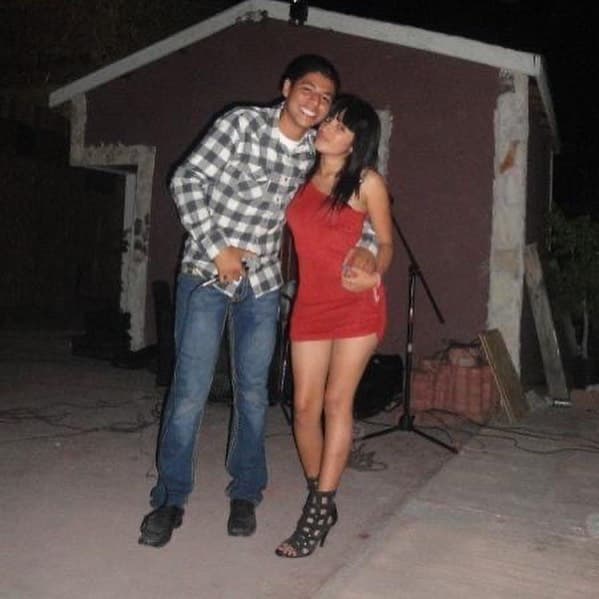 En sus redes sociales, la pareja de Caz compartió una serie de imágenes en las que muestra parte de su relación que se remonta a sus tiempos de preparatoria.