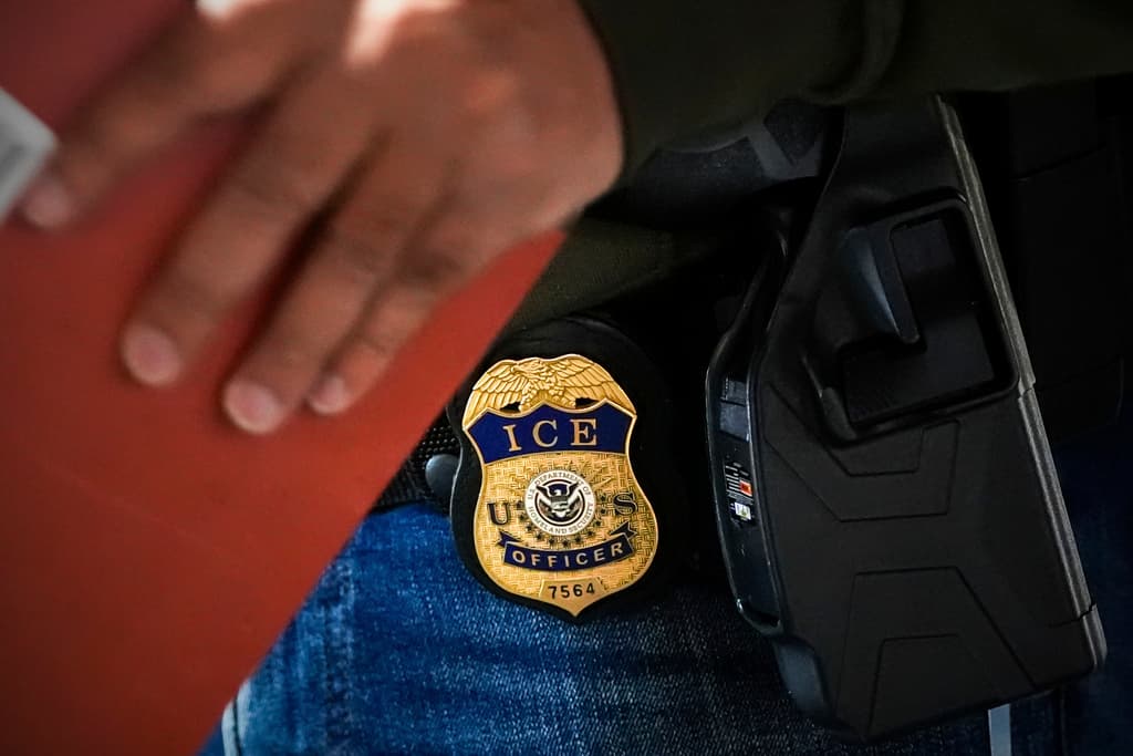 Madres y niños deportados: surgen preguntas sobre a quiénes está expulsando Trump