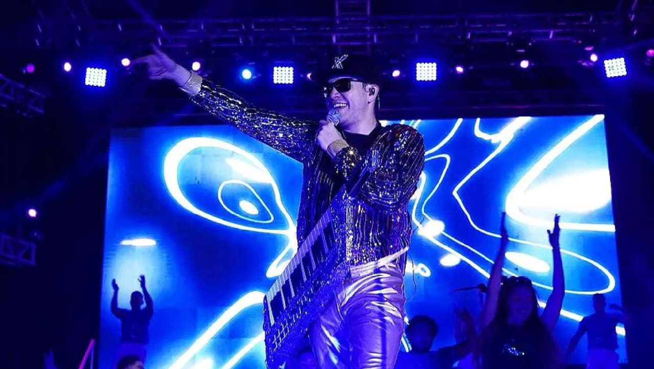 Raymix será parte de los temas de la telenovela 'Mi Camino Es Amarte'
