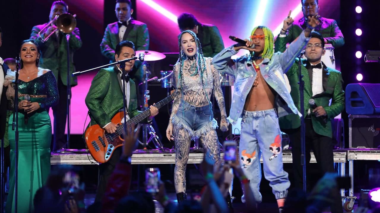 Con tatuajes en todo el cuerpo, Belinda se presenta con Los Ángeles Azules en los Spotify Awards