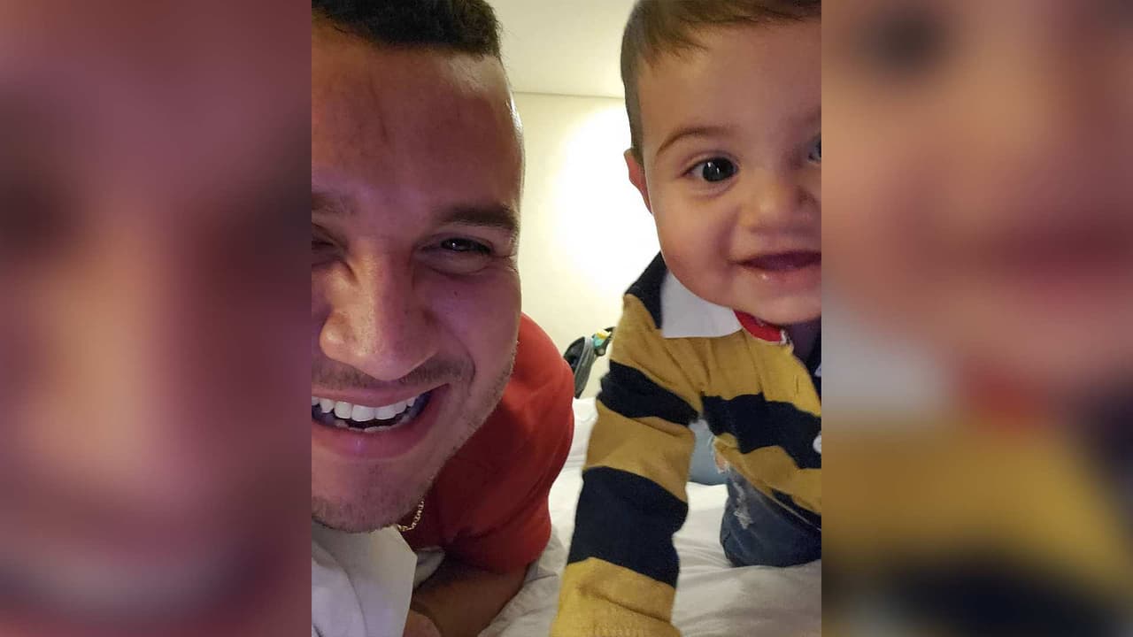 ¿Ya quiere cantar? Edén Muñoz, cantante de Calibre50, presume la habilidad musical de su hijo