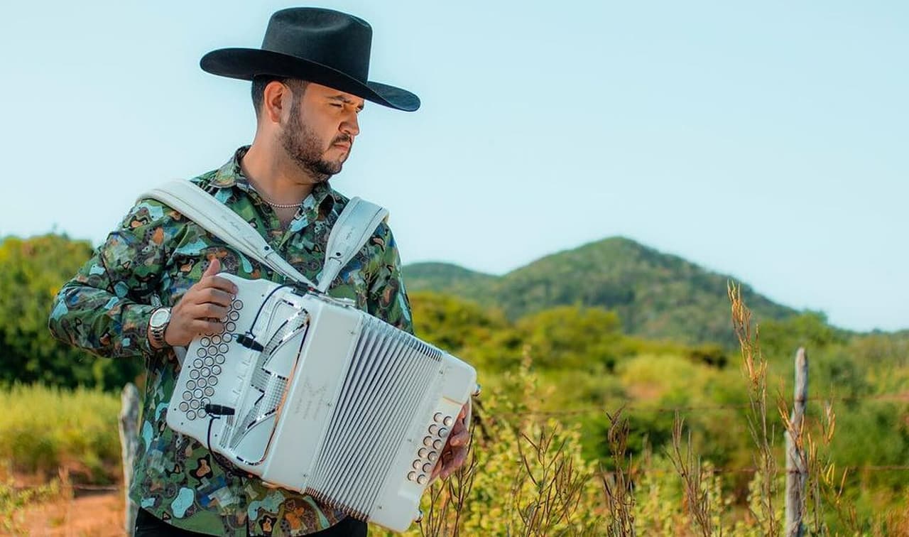 Edén Muñoz cierra 2022 con muchos conciertos y planes musicales
