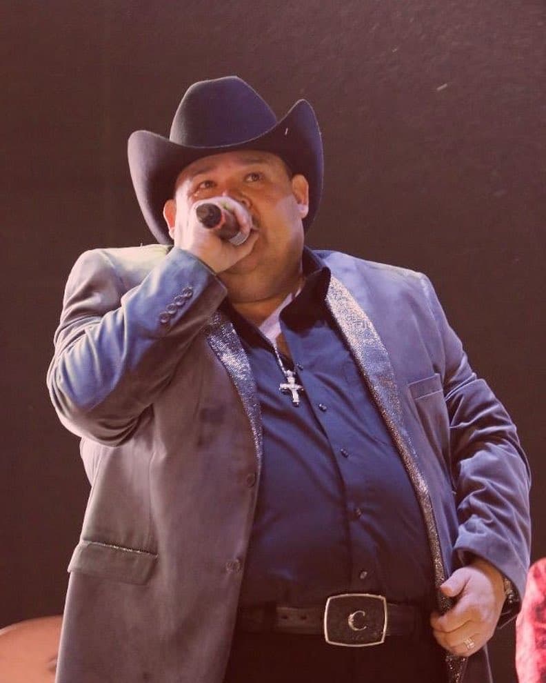 El Coyote pide ayuda a sus fans para recuperar camioneta
