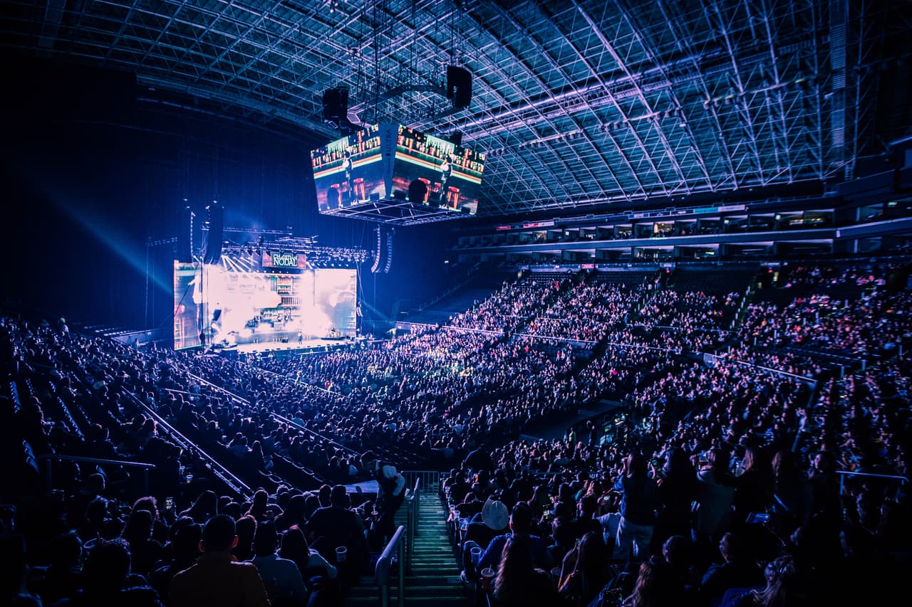 Más de 6 mil 500 personas abarrotaron la Arena Monterrey.
