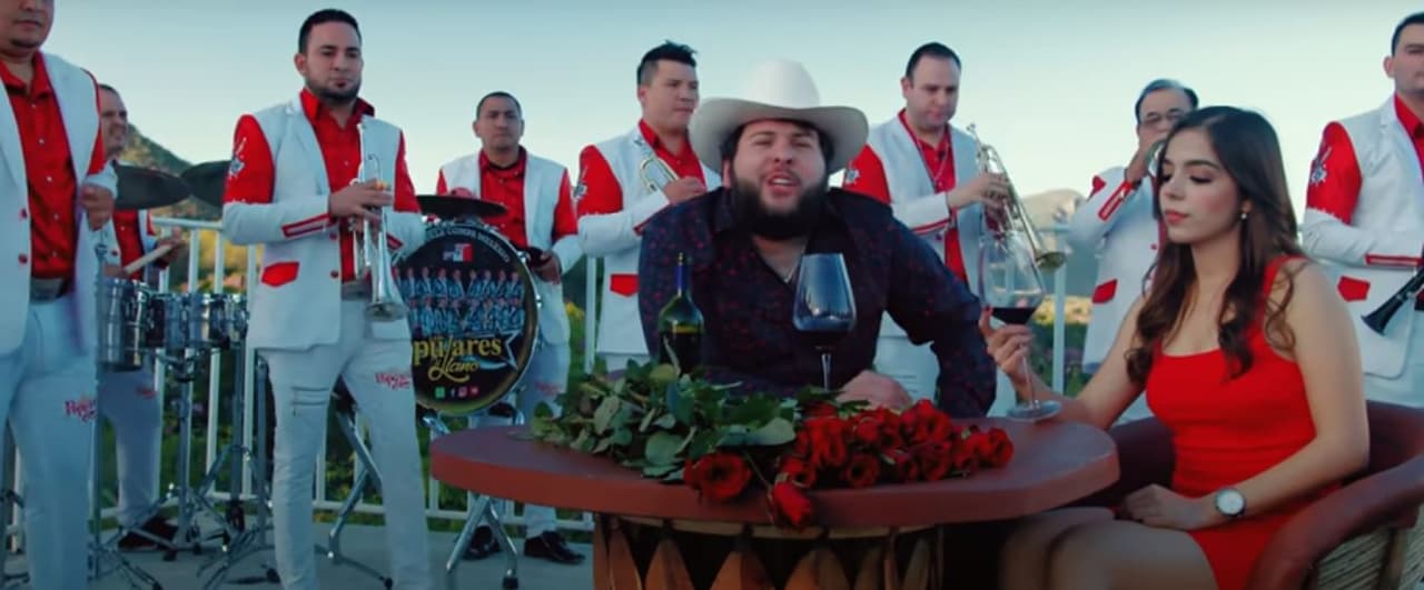 El video lleva más de 100 millones de reproducciones en YouTube, desde su estreno en enero de 2020.