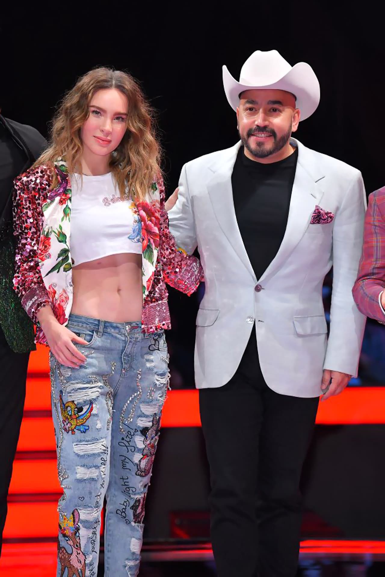 Todo comenzó a principios de este año, cuando la cantante mexicana y el intérprete de Despreciado iniciaron un nuevo programa juntos.