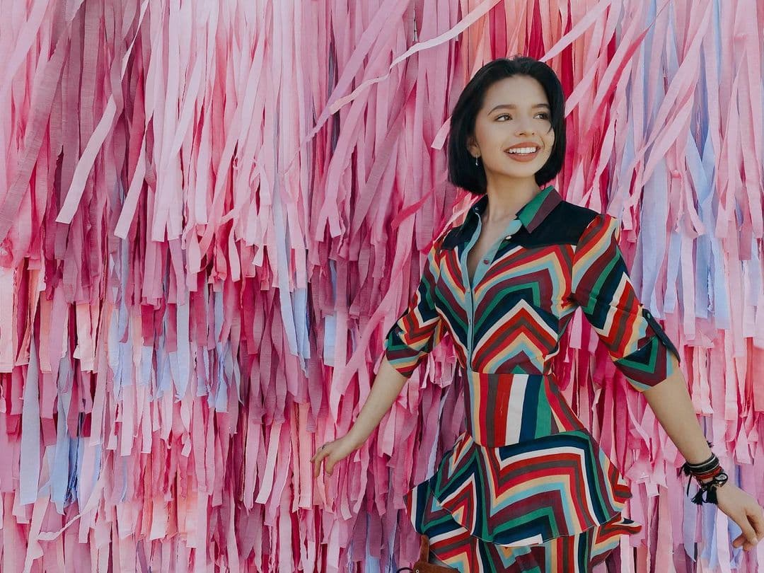 Su talento en canciones, duetos y espectáculos junto a su familia la colocan dentro del top del regional mexicano.