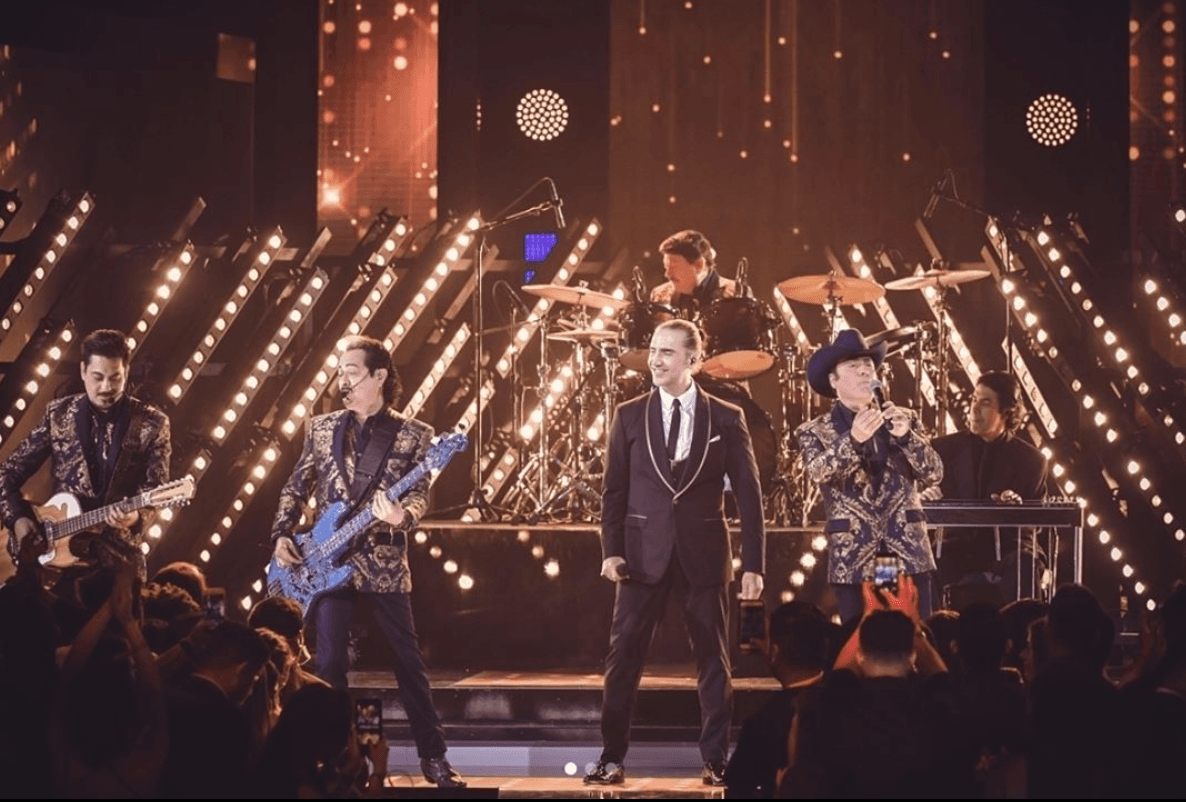 Los Tigres del Norte y Alejandro Fernández