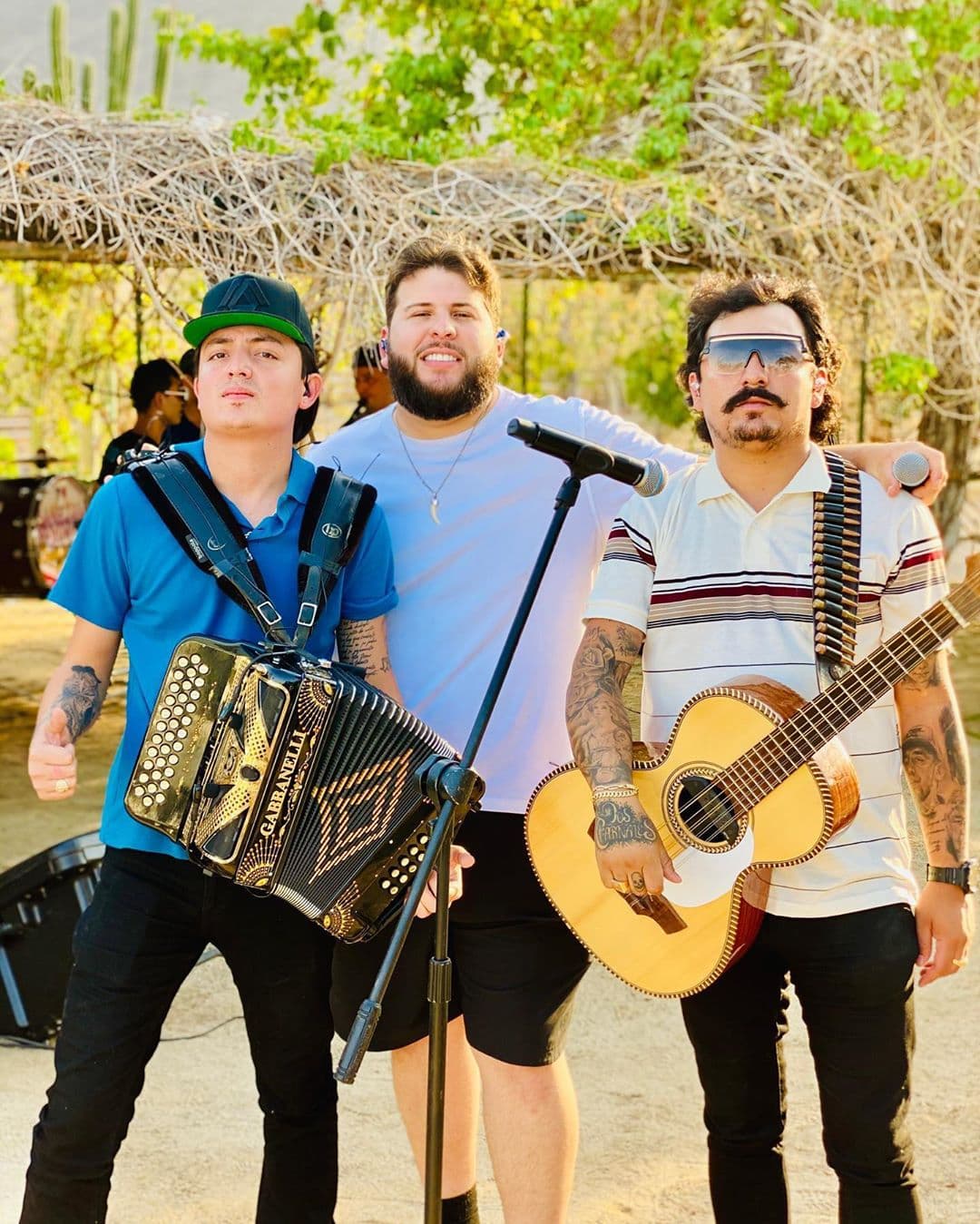 Los Dos Carnales y El Fantasma preparan un disco de corridos inéditos.