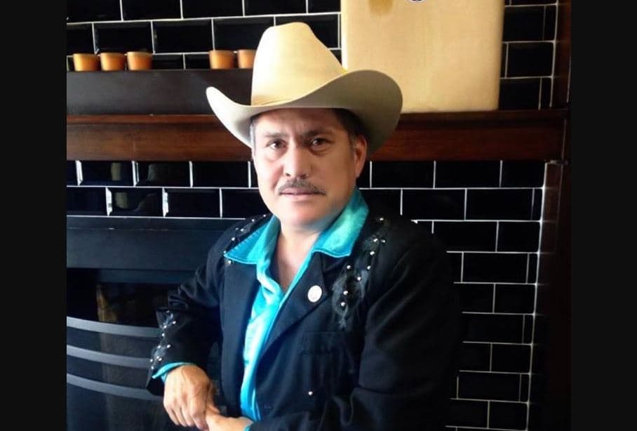 Joel Higuera, conocido como "El de la Toallita", fundó Los Tucanes de Tijuana junto a Mario Quintero, Mario Moreno, Clemente Flores y David Servín.