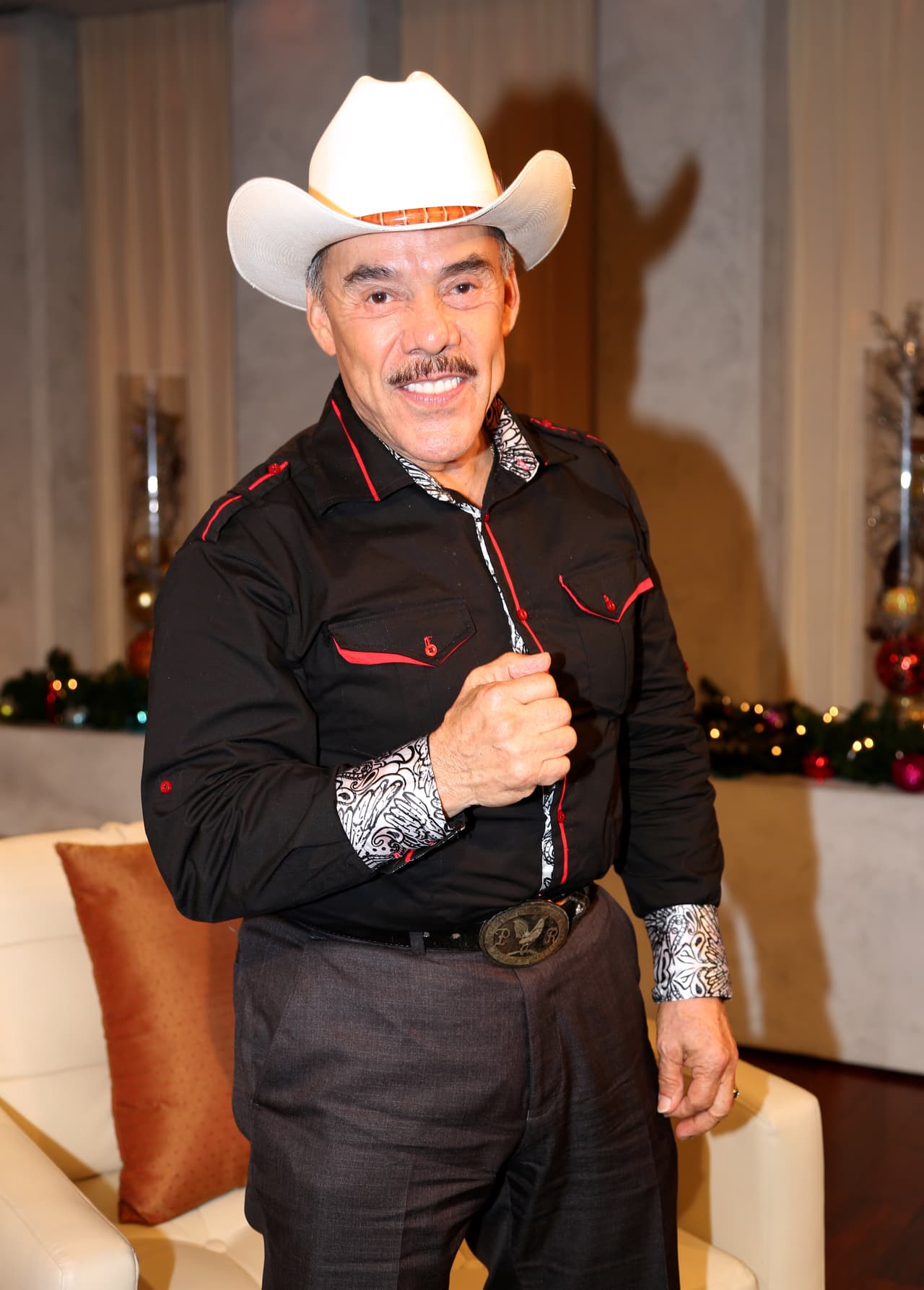 El pasado viernes, Pedro Rivera sorprendió a sus seguidores al confesar que se había casado con Juana Ahumada, a quien presentó por primera vez en televisión el pasado 7 de febrero.