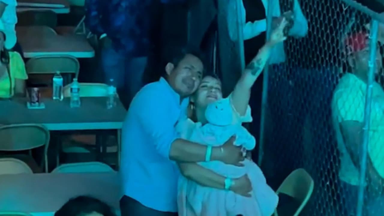 Calibre 50 presume a pareja y su bebé disfrutando de su concierto