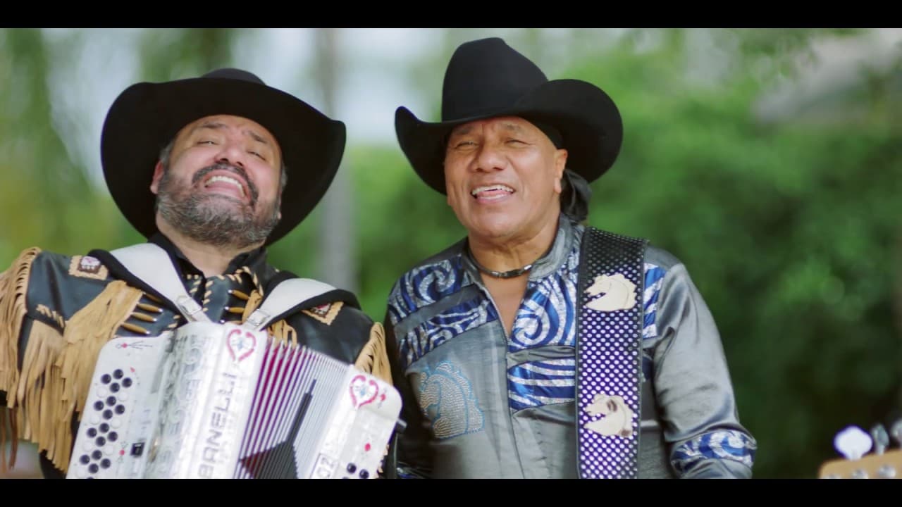 "Voy A Tumbar La Casita". En octubre de 2019, los de Apodaca unieron su talento a Ricky Muñoz, líder de Intocable, para este tema, así como para su clip oficial. Hasta el momento lleva más de 4.4 millones de reproducciones.