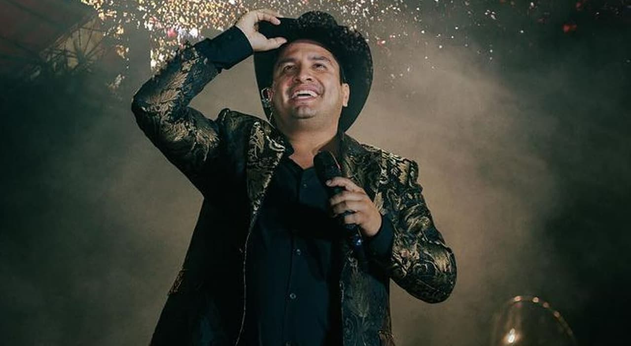 Julión Álvarez y Su Norteño Banda cumplen 16 años de carrera