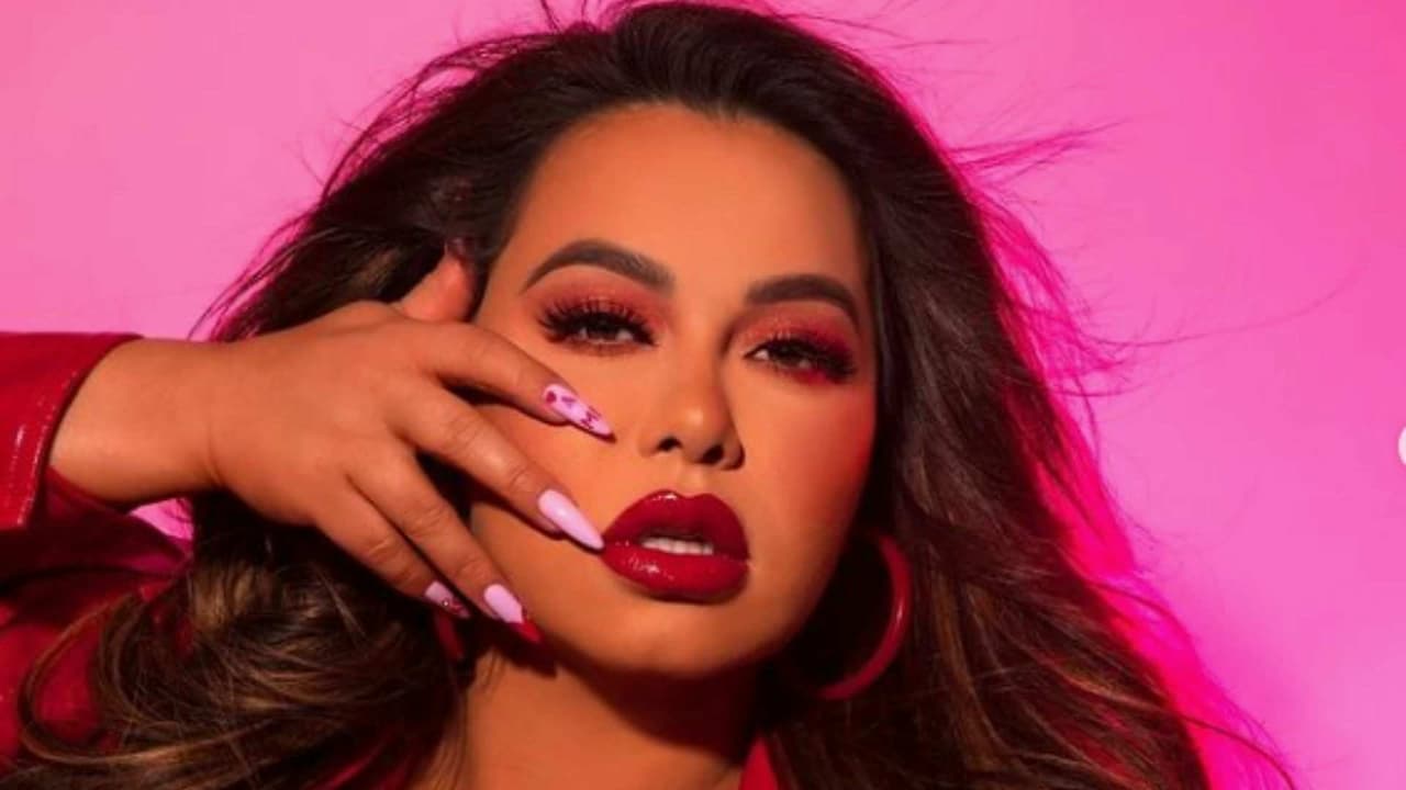 Con gracioso video, Chiquis Rivera revela cómo quedó supuestamente embarazada