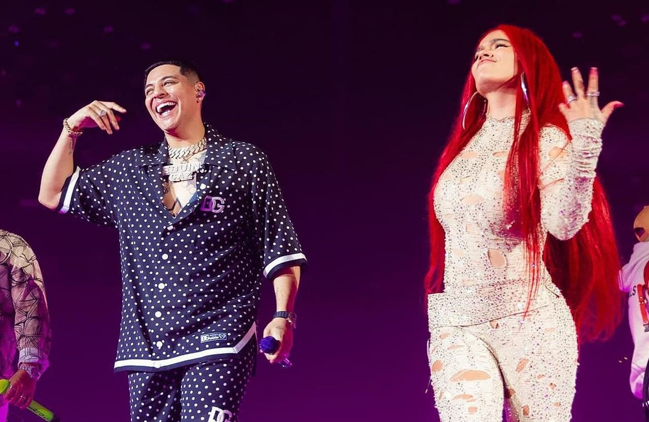 Grupo Firme y Karol G cantaron 'Ya Supérame' y 'Tusa'. ¿Se viene dueto oficial?
