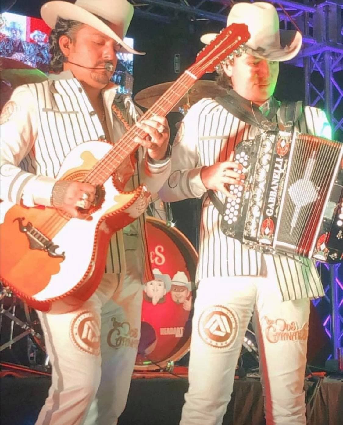 Los Dos Carnales alistan un "hit" con el próximo extreno del corrido "El Home Run".