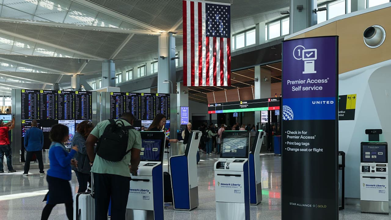 Venezuela y Cuba: qué limitaciones establece para estos países la prohibición de viaje de Trump a partir del lunes